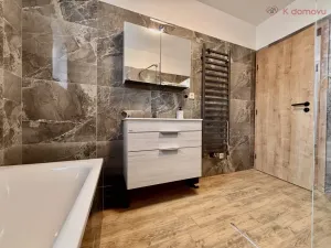 Prodej bytu 2+1, Prostějov, Husovo nám., 76 m2