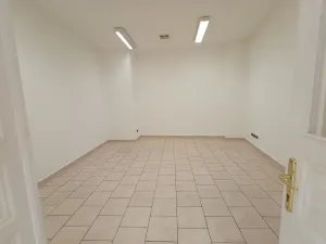 Pronájem kanceláře, Praha - Staré Město, Týnská ulička, 73 m2