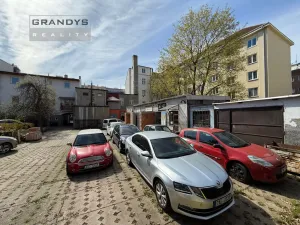 Prodej činžovního domu, Praha - Strašnice, Na hroudě, 400 m2