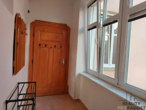 Pronájem bytu 3+1, Znojmo, Jarošova, 110 m2