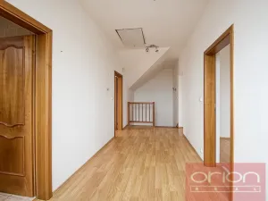 Prodej rodinného domu, Jesenice - Osnice, Karafiátová, 302 m2