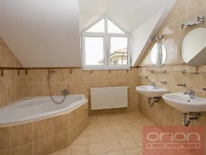 Prodej rodinného domu, Jesenice - Osnice, Karafiátová, 302 m2