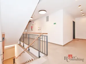 Pronájem bytu 1+kk, Praha - Dolní Chabry, Za Pískovnou, 37 m2