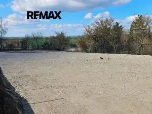 Prodej komerčního pozemku, Slaný, 2003 m2