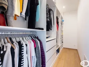 Prodej rodinného domu, Trnová, 219 m2