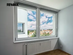 Prodej bytu 2+kk, Praha - Hostivař, Hornoměcholupská, 45 m2