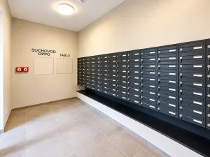 Pronájem bytu 2+kk, Praha - Černý Most, Arnošta Valenty, 51 m2
