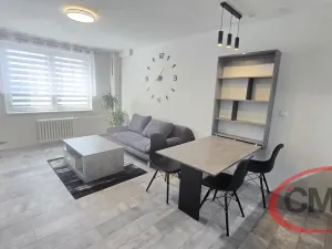 Pronájem bytu 2+kk, Praha, Štúrova, 42 m2