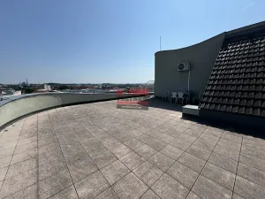 Pronájem bytu 2+kk, Tábor, 9. května, 58 m2