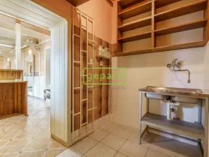 Pronájem obchodního prostoru, Karlovy Vary, Rohová, 112 m2