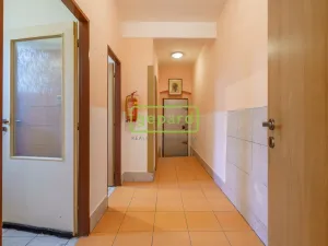 Pronájem obchodního prostoru, Karlovy Vary, Rohová, 112 m2