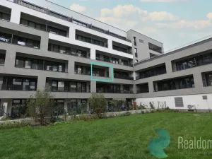 Pronájem bytu 1+kk, Praha - Hloubětín, Poděbradská, 32 m2