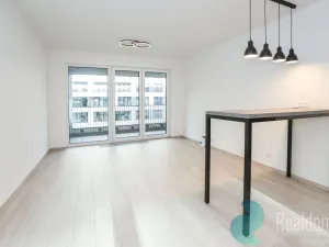 Pronájem bytu 1+kk, Praha - Hloubětín, Poděbradská, 32 m2