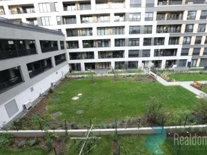 Pronájem bytu 1+kk, Praha - Hloubětín, Poděbradská, 32 m2