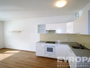 Pronájem bytu 1+kk, Praha - Letňany, Pavla Beneše, 37 m2