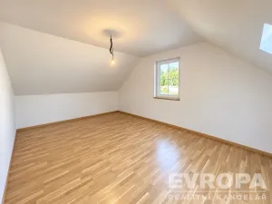 Prodej rodinného domu, Vrchlabí, Lesní, 182 m2