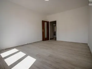 Pronájem bytu 2+1, Chomutov, Arbesova, 62 m2