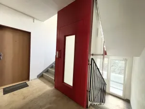Prodej bytu 1+1, Ústí nad Labem - Severní Terasa, Kmochova, 33 m2