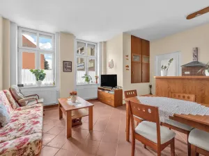 Prodej ubytování, Červený Kostelec, náměstí T. G. Masaryka, 1120 m2
