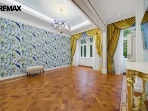 Prodej bytu 2+1, Karlovy Vary, nábřeží Jana Palacha, 72 m2