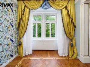 Prodej bytu 2+1, Karlovy Vary, nábřeží Jana Palacha, 72 m2