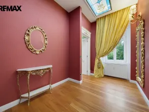 Prodej bytu 2+1, Karlovy Vary, nábřeží Jana Palacha, 72 m2