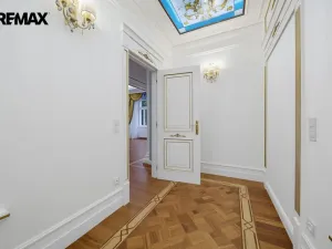 Prodej bytu 2+1, Karlovy Vary, nábřeží Jana Palacha, 72 m2