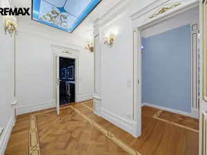 Prodej bytu 2+1, Karlovy Vary, nábřeží Jana Palacha, 72 m2
