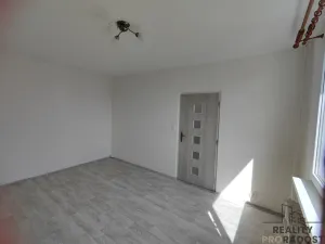 Pronájem bytu 1+1, Chomutov, 17. listopadu, 36 m2