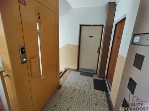 Pronájem bytu 1+1, Chomutov, 17. listopadu, 36 m2