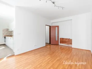Pronájem bytu 2+kk, Praha - Vysočany, Spojovací, 47 m2