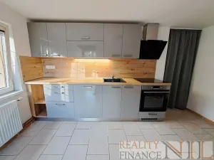 Pronájem rodinného domu, Plzeň, Pode Dvory, 80 m2