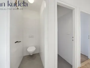 Pronájem pokoje, Brno, Trávníky, 17 m2