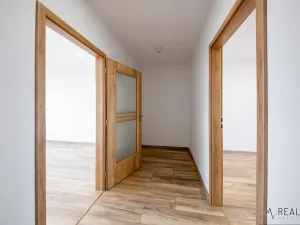 Pronájem bytu 2+1, Ostrava, Varenská, 58 m2