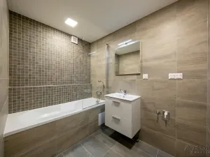Pronájem bytu 2+1, Ostrava, Varenská, 58 m2