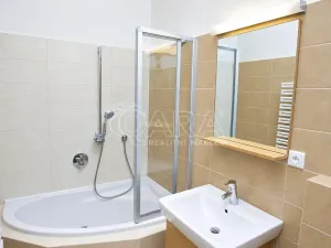 Pronájem bytu 2+kk, Praha - Vyšehrad, Vratislavova, 62 m2