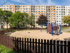 Pronájem bytu 3+kk, Praha - Petrovice, Rezlerova, 63 m2
