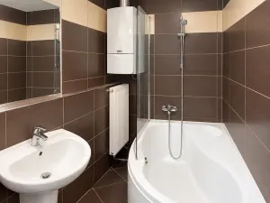 Pronájem bytu 2+kk, Praha, Novovysočanská, 53 m2