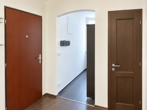 Pronájem bytu 2+kk, Praha, Novovysočanská, 53 m2