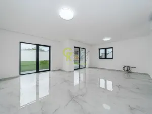Prodej rodinného domu, Podolanka, V Ohradě, 129 m2