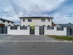 Prodej rodinného domu, Podolanka, V Ohradě, 129 m2