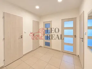 Pronájem bytu 1+1, Praha - Záběhlice, Choceradská, 54 m2