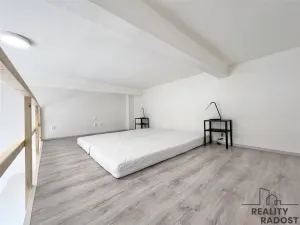 Pronájem bytu 1+kk, Brno, Hybešova, 22 m2