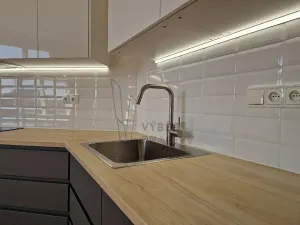 Pronájem bytu 2+kk, Praha - Vršovice, Smolenská, 50 m2