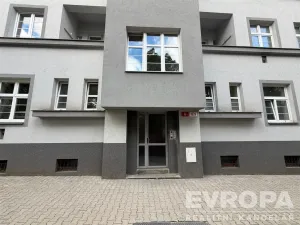Pronájem bytu 2+kk, Plzeň - Jižní Předměstí, Stehlíkova, 56 m2