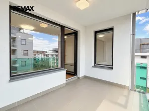 Pronájem bytu 3+kk, Praha - Dolní Chabry, U Traktorky, 77 m2