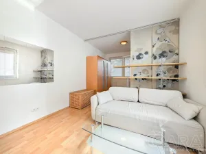 Pronájem bytu 1+kk, Praha - Modřany, 38 m2