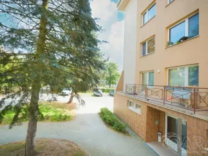 Pronájem bytu 1+kk, Praha - Modřany, 38 m2