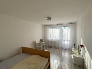 Pronájem bytu 1+kk, Zlín, Družstevní, 32 m2