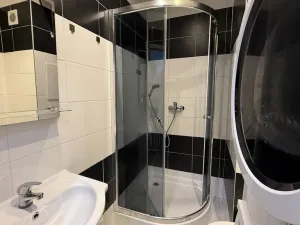 Pronájem bytu 1+kk, Zlín, Družstevní, 32 m2